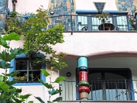 M9020052 1  Hunderwasserhaus September 2023 : Magdeburg, September 2023