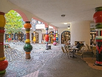 pa224828 1  Hunderwasserhaus Oktober 2019 : Hundertwasser, Magdeburg
