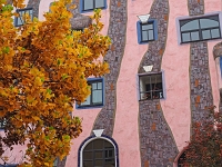 pa245102 1  Hunderwasserhaus Oktober 2019 : Hundertwasser, Magdeburg