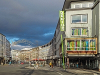 Spaziergang in  Hannover am  8.01.2023  Blick in die Kamarschstrasse