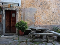 Lago 83  Bergdörfer im Tal von Cannobio